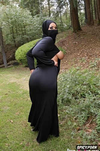 pulling abaya up showing her larg booty, pawg, niqab from behind oiled ass out