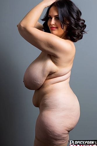 perfect natutal boobs, short hair, flat stomach, chubby, bbw